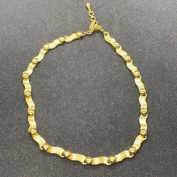 Vintage Monet gold tone Ball Link Choker Necklace 14” - Picture 1 of 2
